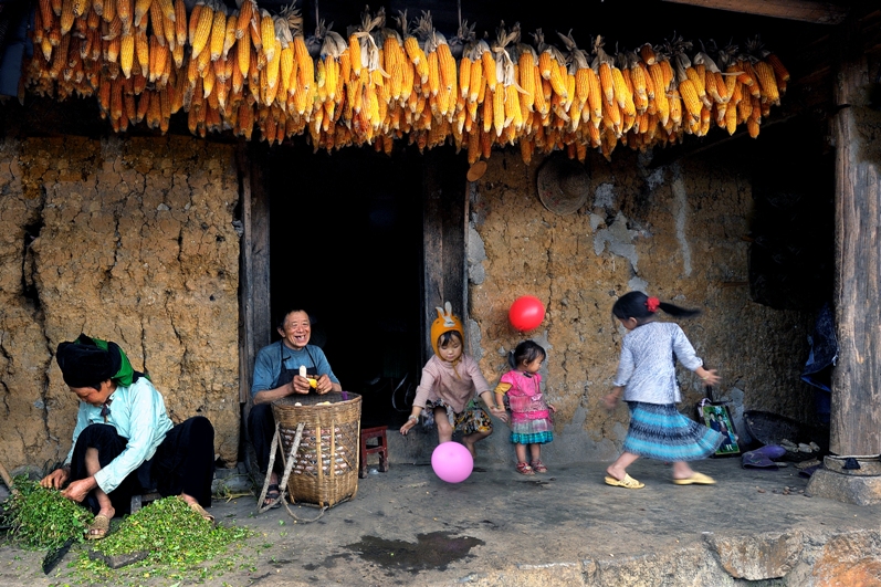 reasons-to-visit-vietnam-ethnic-people