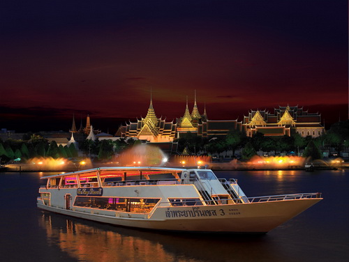 things-to-do-in-bangkok-dinner-cruise-riverside