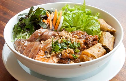 ho-chi-minh-food-grilled-pork-with-vermicelli