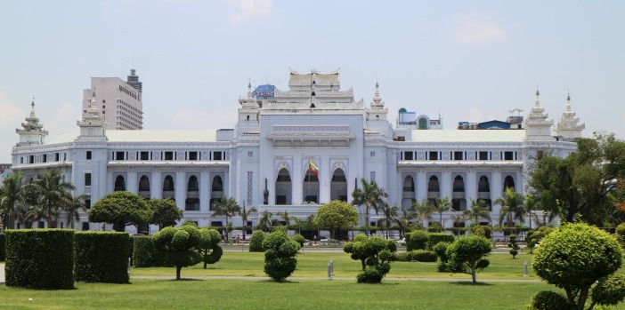 city-hall-yangon-myanmar