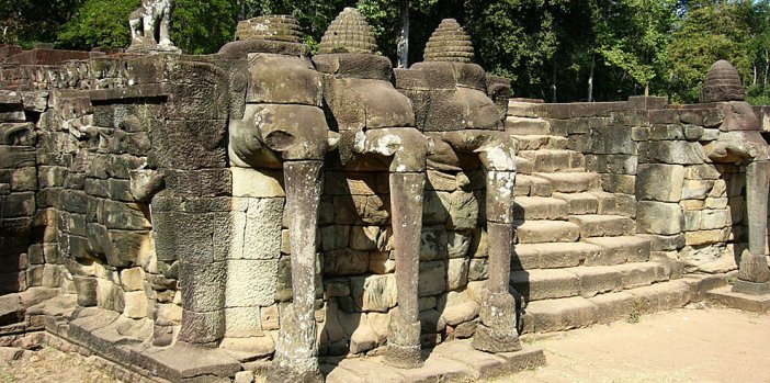 32-482-Elephant-terrace-angkor-thom-cambodia
