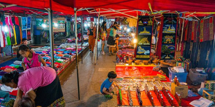 night-market-luang-prabang