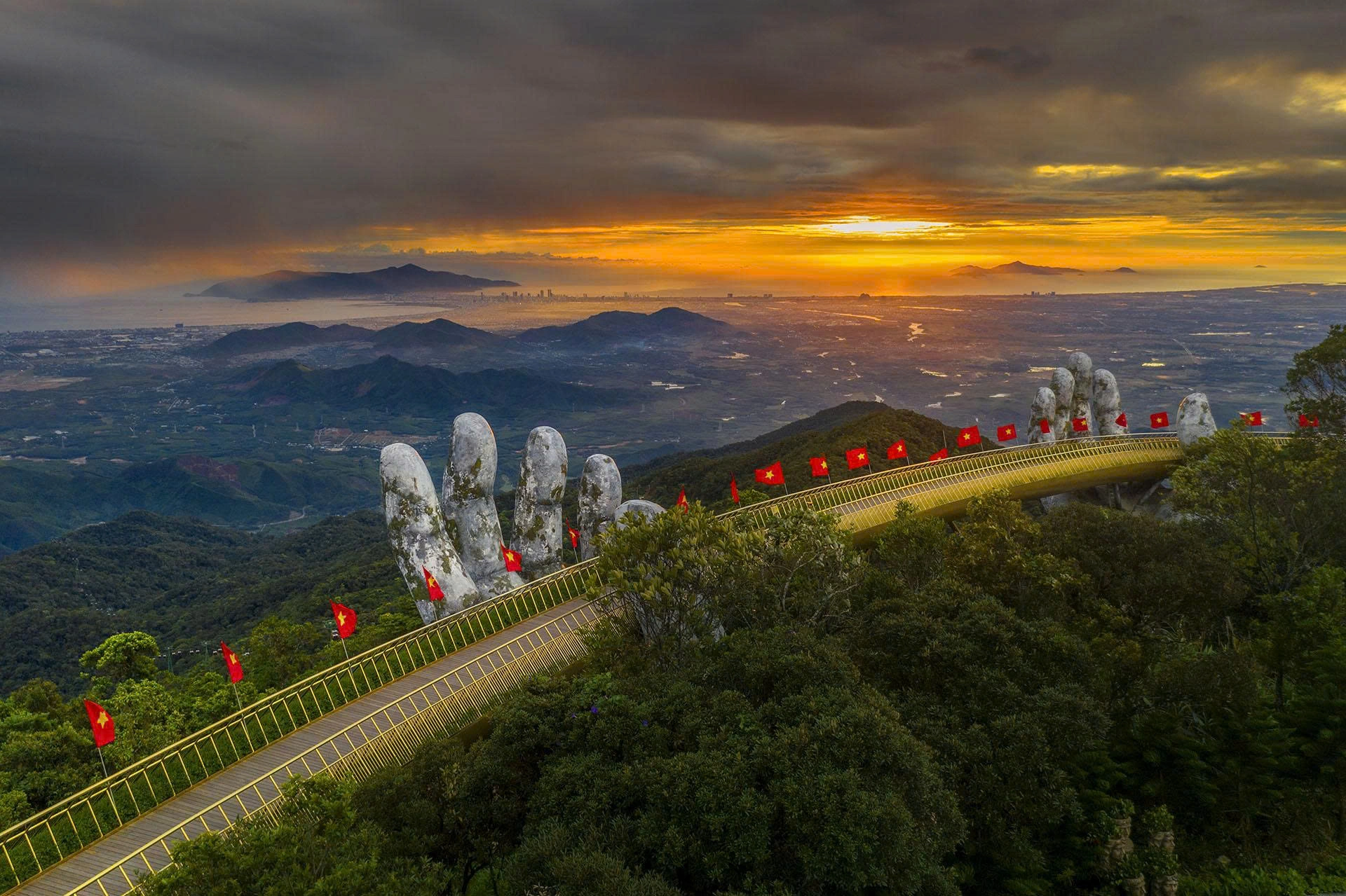 Vietnam Relaxing Luxury Travel