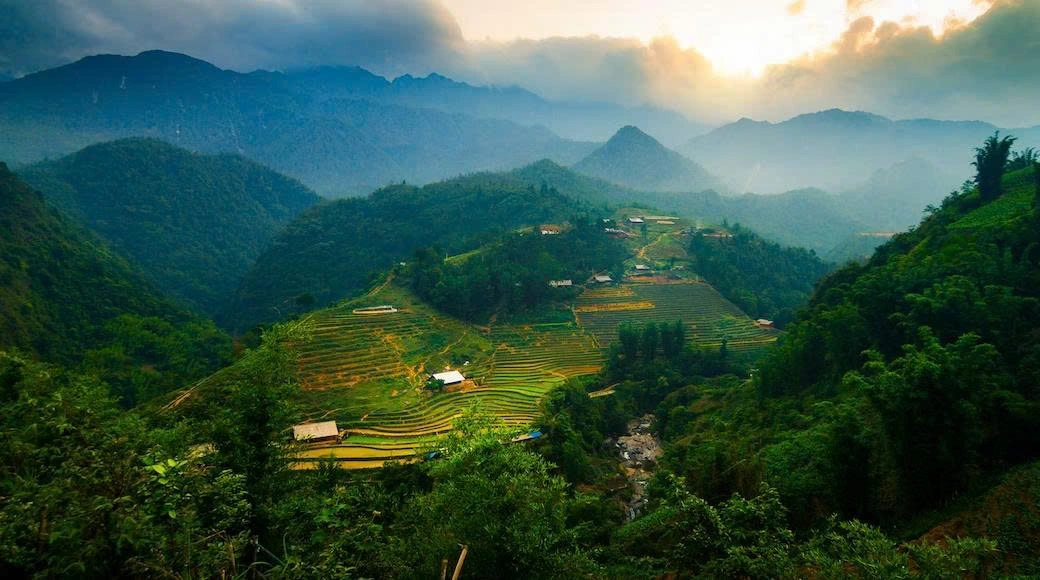 Highlights Of Sa Pa & Ha Long Bay