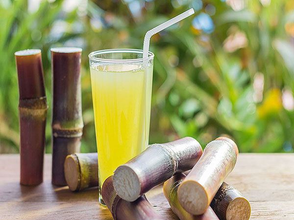 Sugar-Cane-Juice-Vietnamese-Drinks