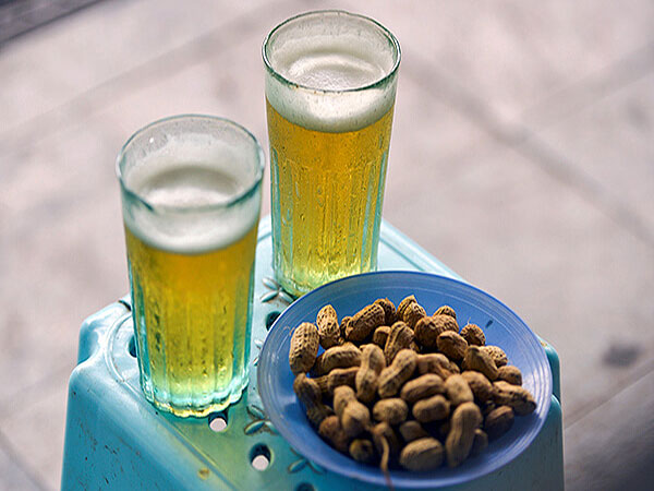 Biahoi-Fresh-Beer-Vietnamese-Drinks